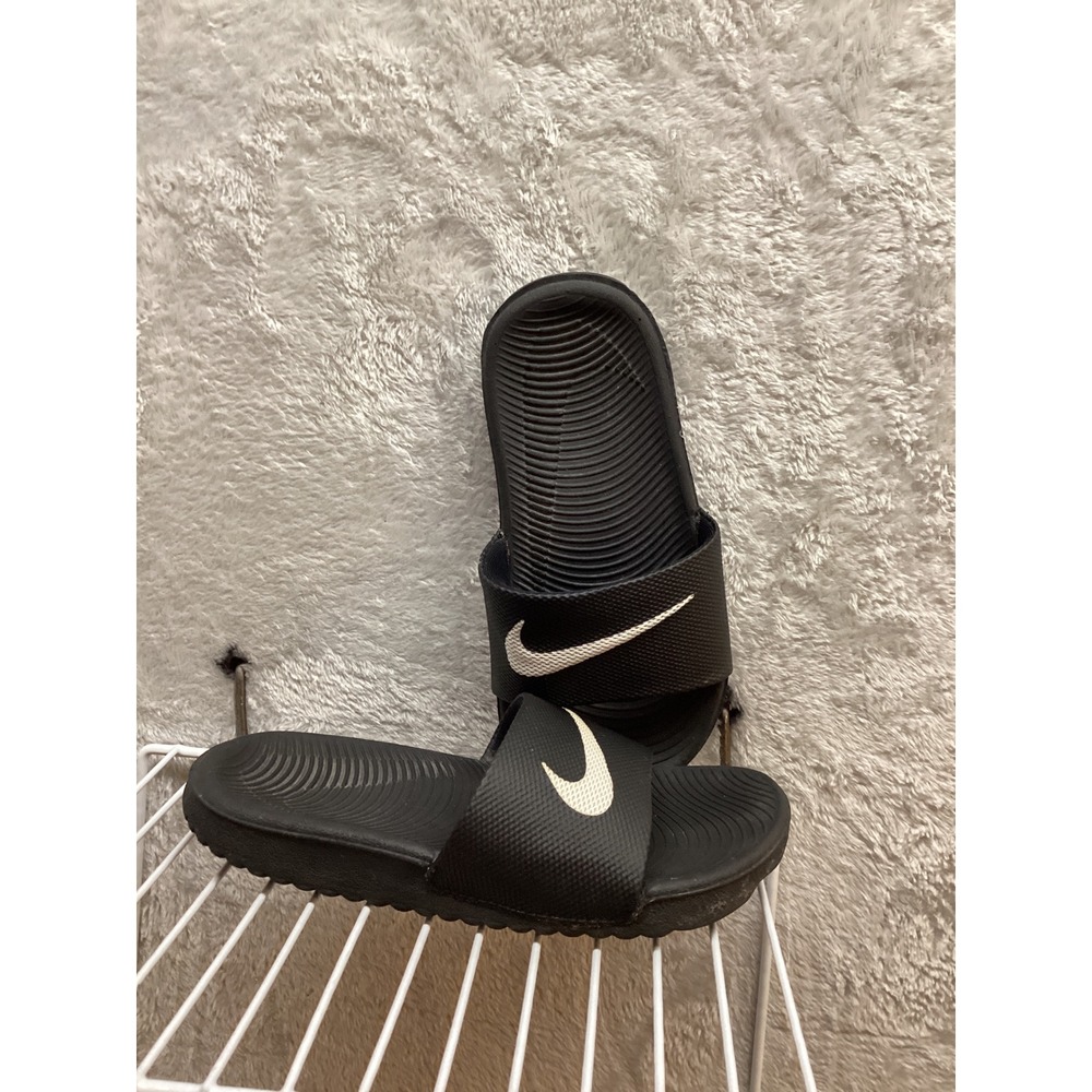 Nike Kawa Shower Kids Black Slide Sandals Size 11C - Picture 2 of 7